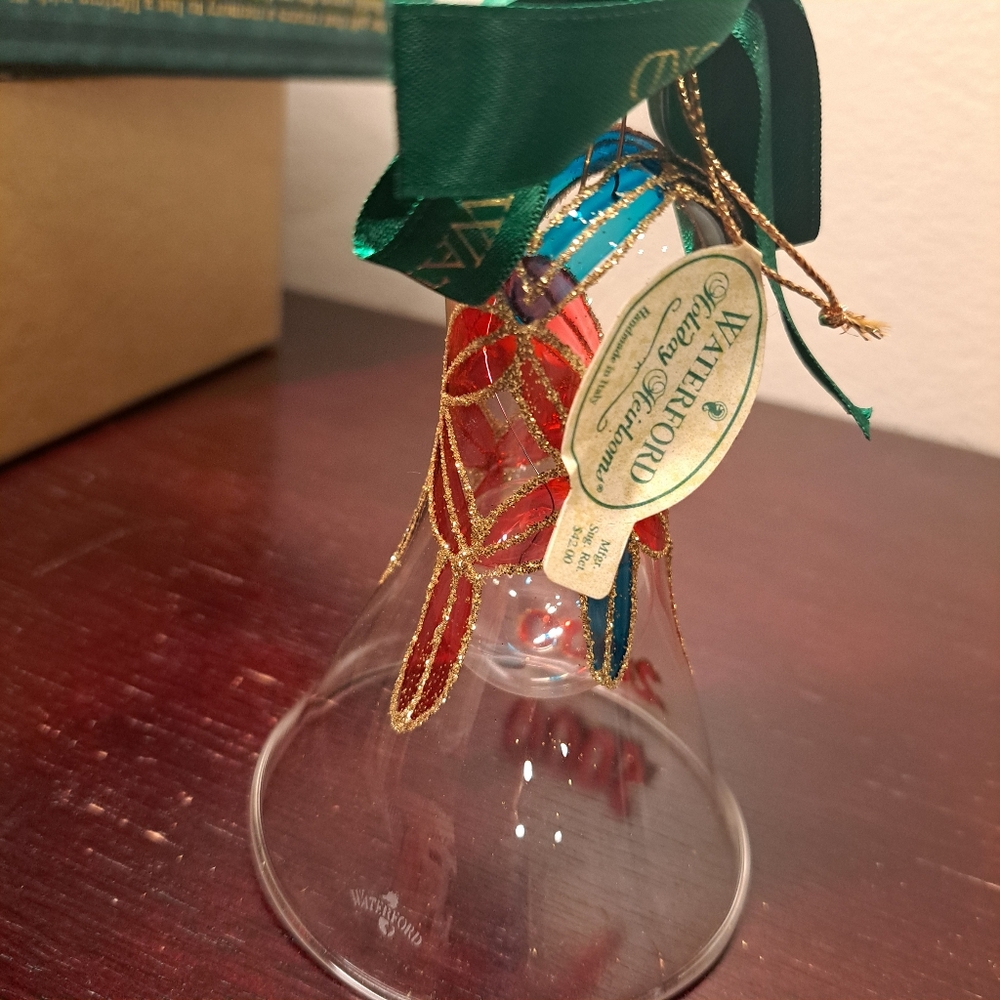 Waterford Holiday Heirlooms Lismore Bell 2000 Christmas Ornament - Picture 5 of 11